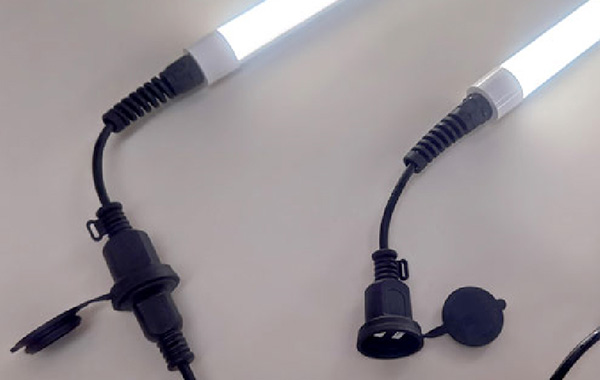 連結防水 LEDランプ